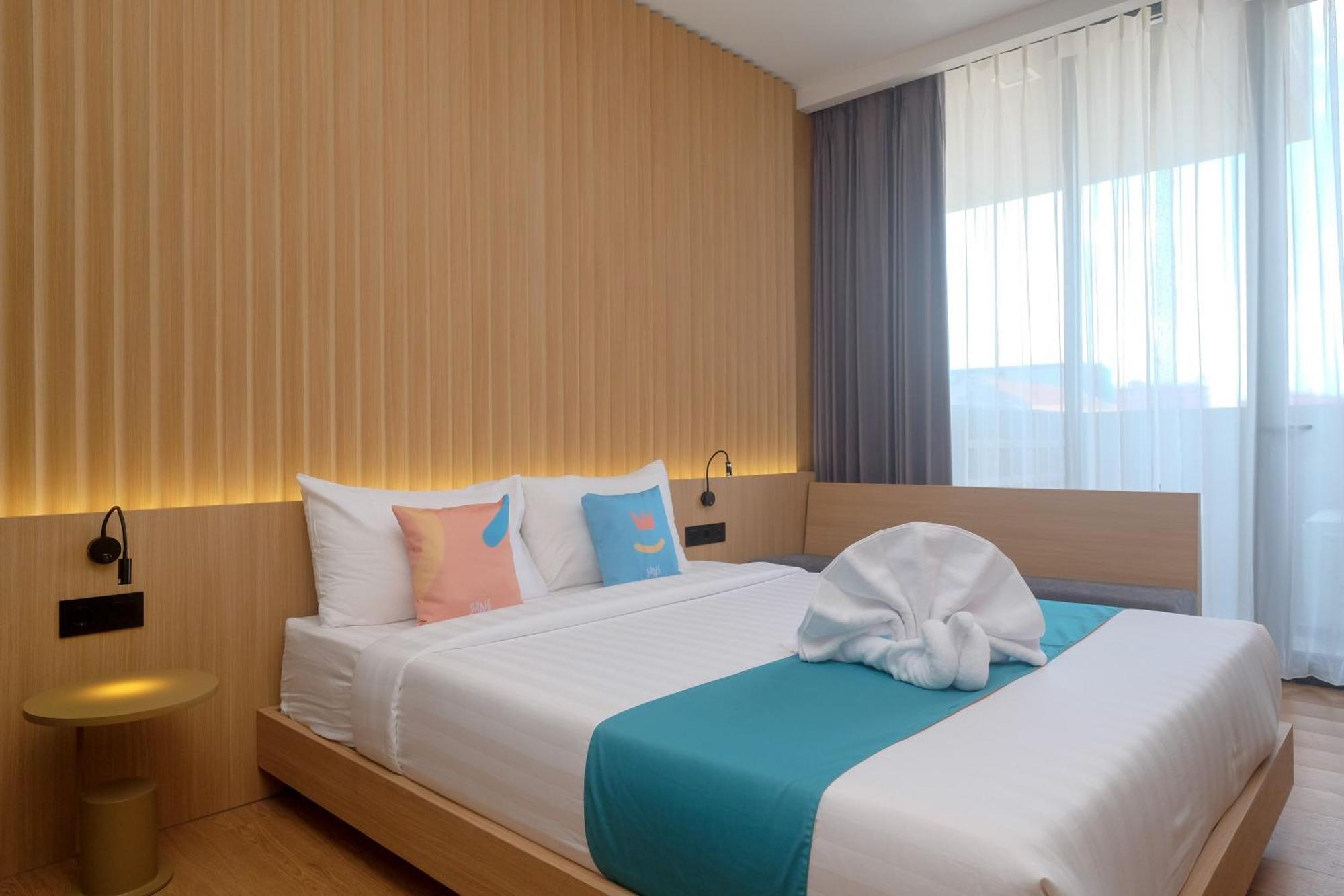 Sans Hotel Rg Living Jogja By Reddoorz Pakualaman Luaran gambar
