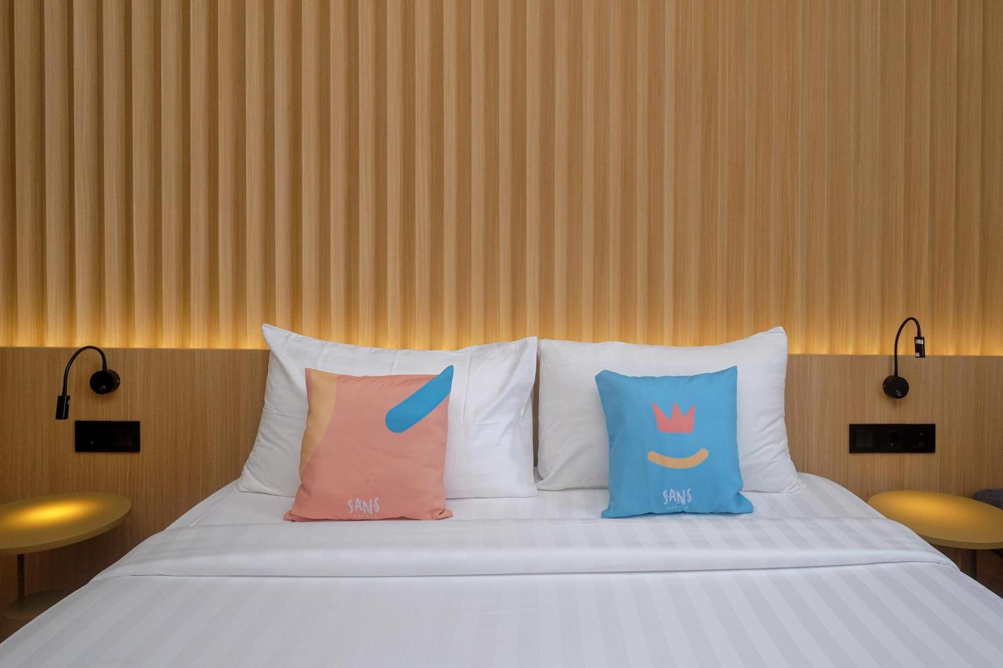 Sans Hotel Rg Living Jogja By Reddoorz Pakualaman Luaran gambar