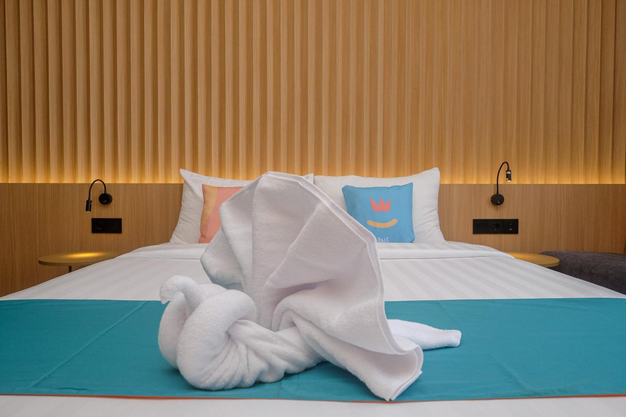 Sans Hotel Rg Living Jogja By Reddoorz Pakualaman Luaran gambar